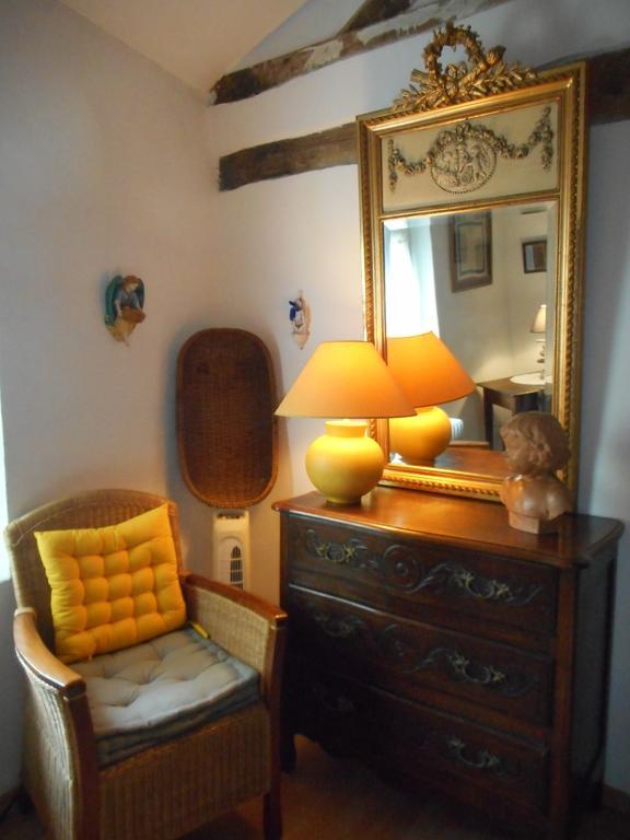 Petit Grenier Douillet De Cathie Bed and Breakfast Roquemaure  Εξωτερικό φωτογραφία